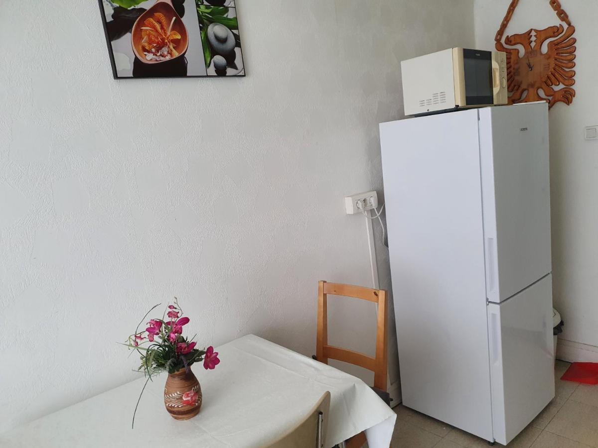 Meubles Hg Bains-Les-Bains Apartment Екстериор снимка